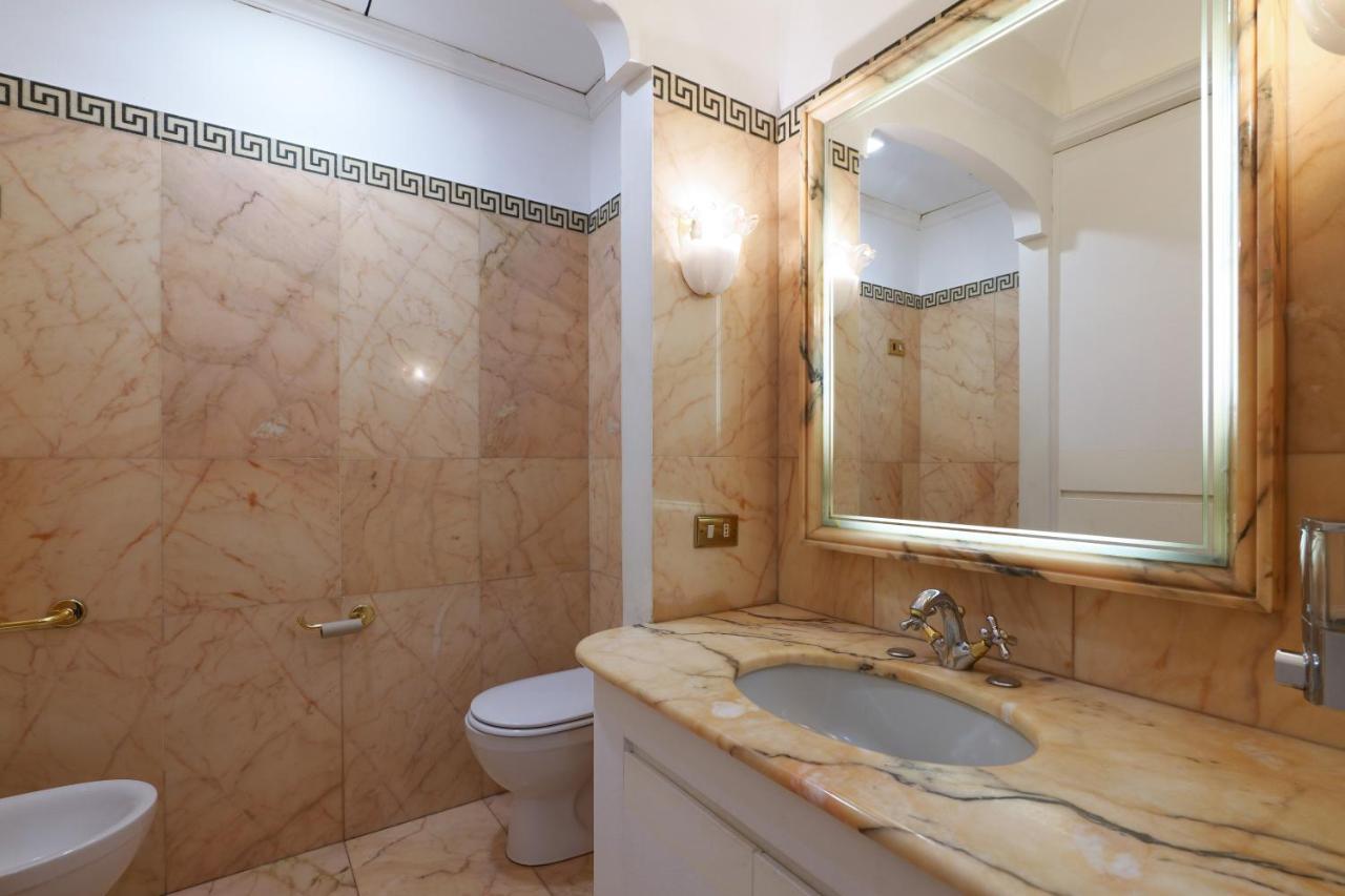 Luxury Galleria Apt - Milan Duomo ภายนอก รูปภาพ