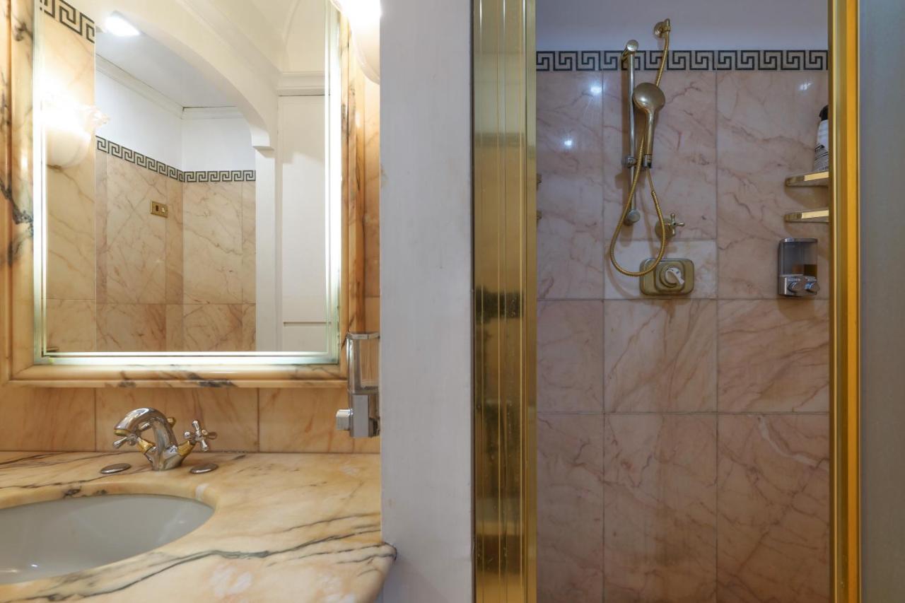 Luxury Galleria Apt - Milan Duomo ภายนอก รูปภาพ